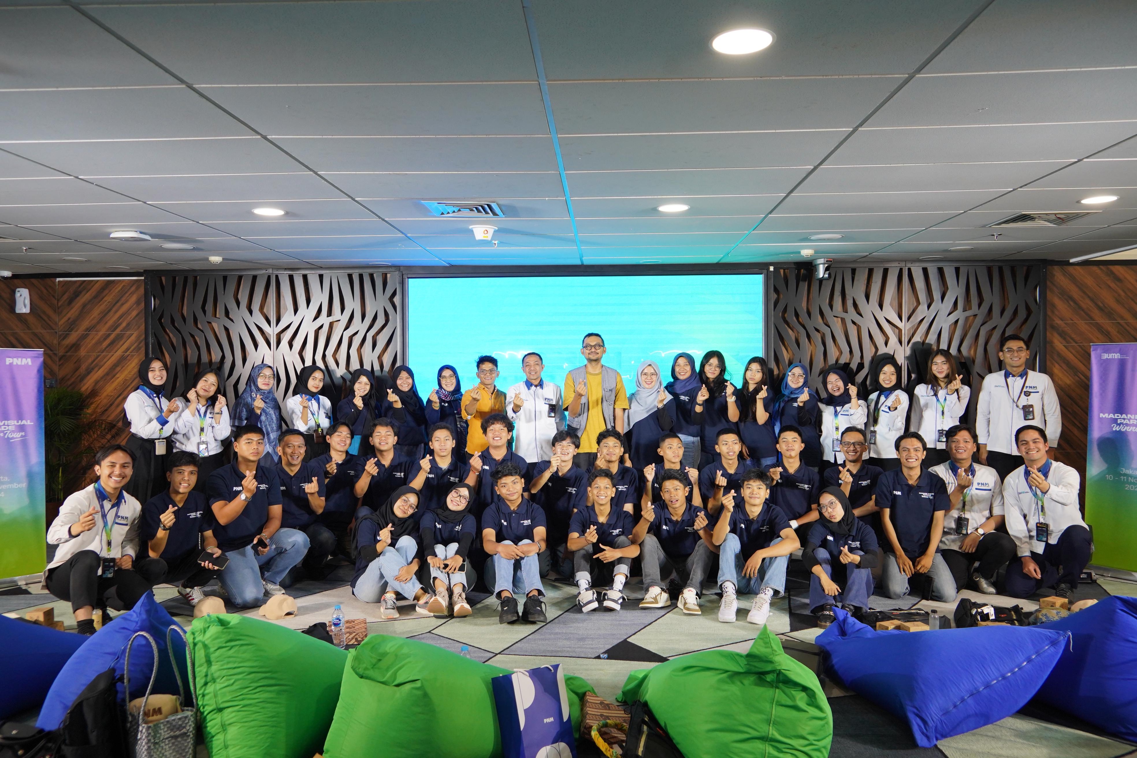 PNM Dorong Kreativitas Generasi Muda Lewat Madani Visual Parade dan Komunitas CreatiFolks untuk Mendukung Pemberdayaan Ekonomi