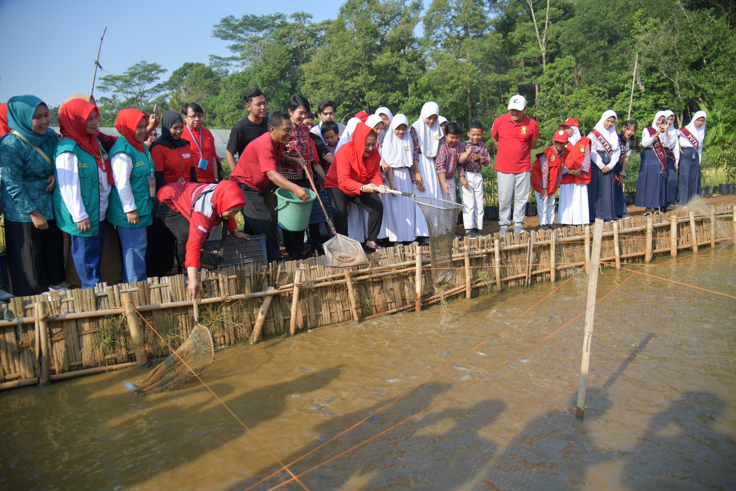Pemkot Semarang Terbitkan Perwal Beasiswa Anak Petani dan Nelayan