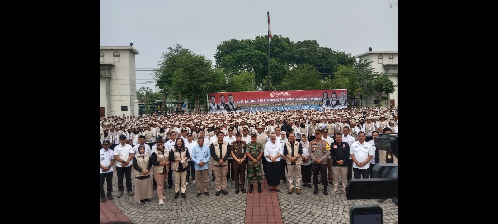 Potensi Politik Uang Marak Jelang Pencoblosan, Bawaslu Kota Semarang Gelar Apel Akbar Siaga