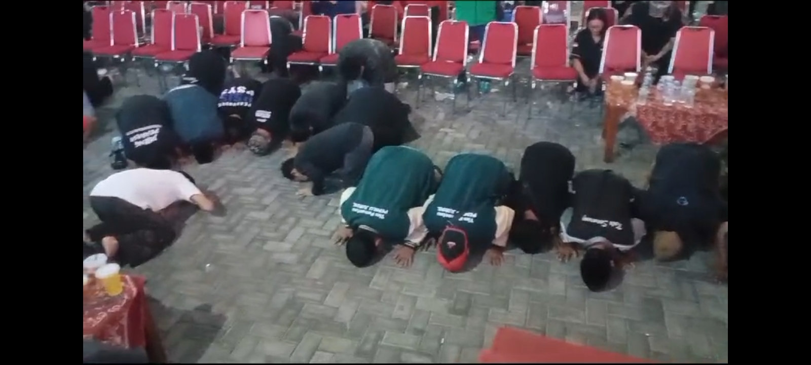 Lakukan Sujud Syukur, Gus Huda; Kemenangan Jaguar Adalah Simbol Semangat Persatuan dan Toleransi