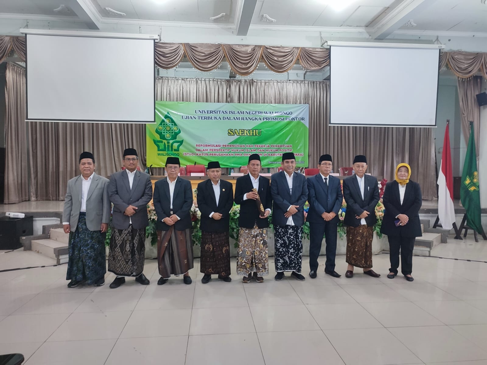 Teliti Hak Pekerja Perempuan di Perusahaan Asing di Jepara, Saekhu Raih Gelar Doktor Pascasarjana UIN Walisongo Semarang