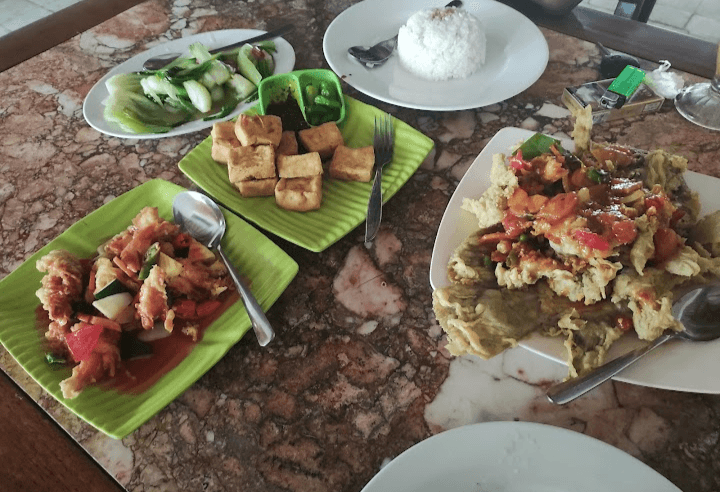 Jelajah Kuliner Lokal: 4 Rumah Makan Yang Favorit Warga Kota Blitar, Rasanya Mantap Harga Masih Terjangkau
