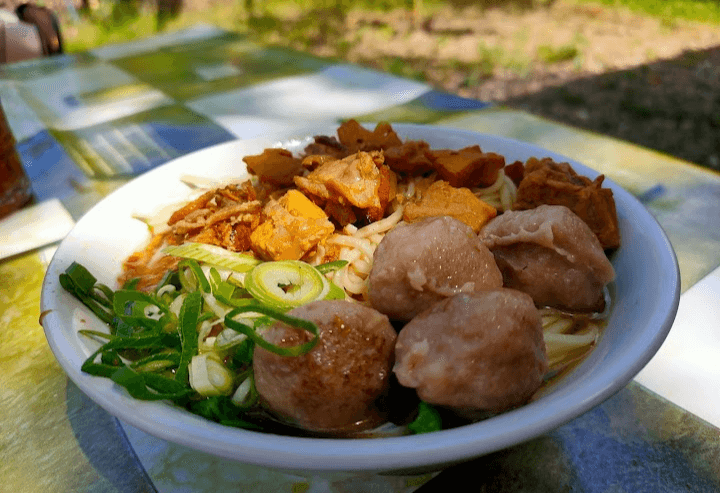 5 Lokasi Warung Mie Ayam Bakso Paling Wajib Coba di Area Kabupaten Kebumen, Porsi Banyak Harga Bersahabat