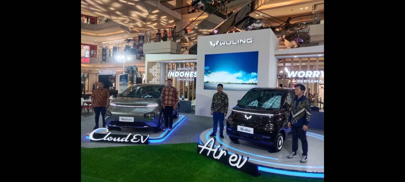 Luncurkan New Air EV dan New CloudEV, Wuling Indonesia Gelar Pameran di Paragon Semarang