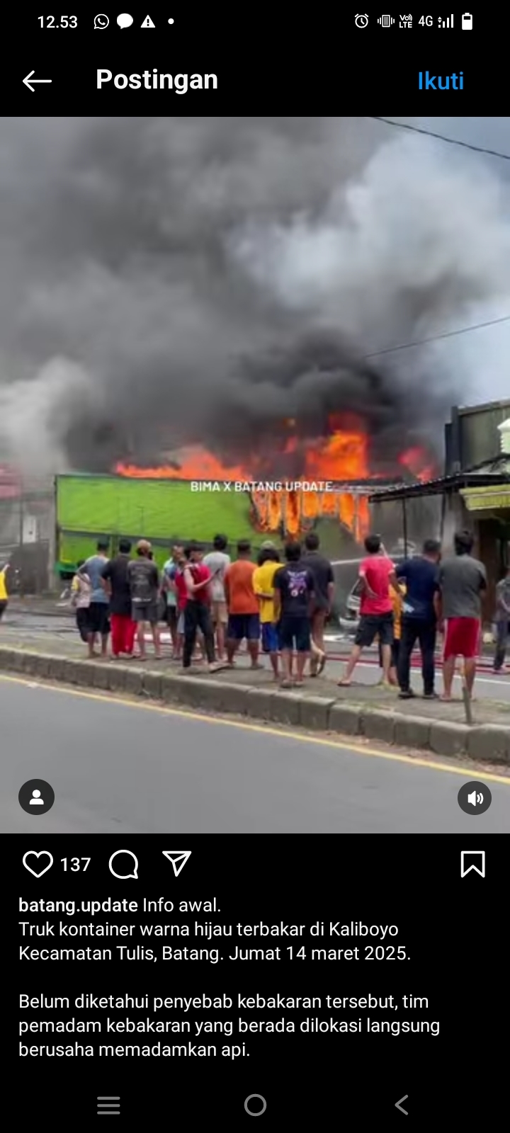 Sebuah Truk Tiba-tiba Terbakar di Kaliboyo Batang