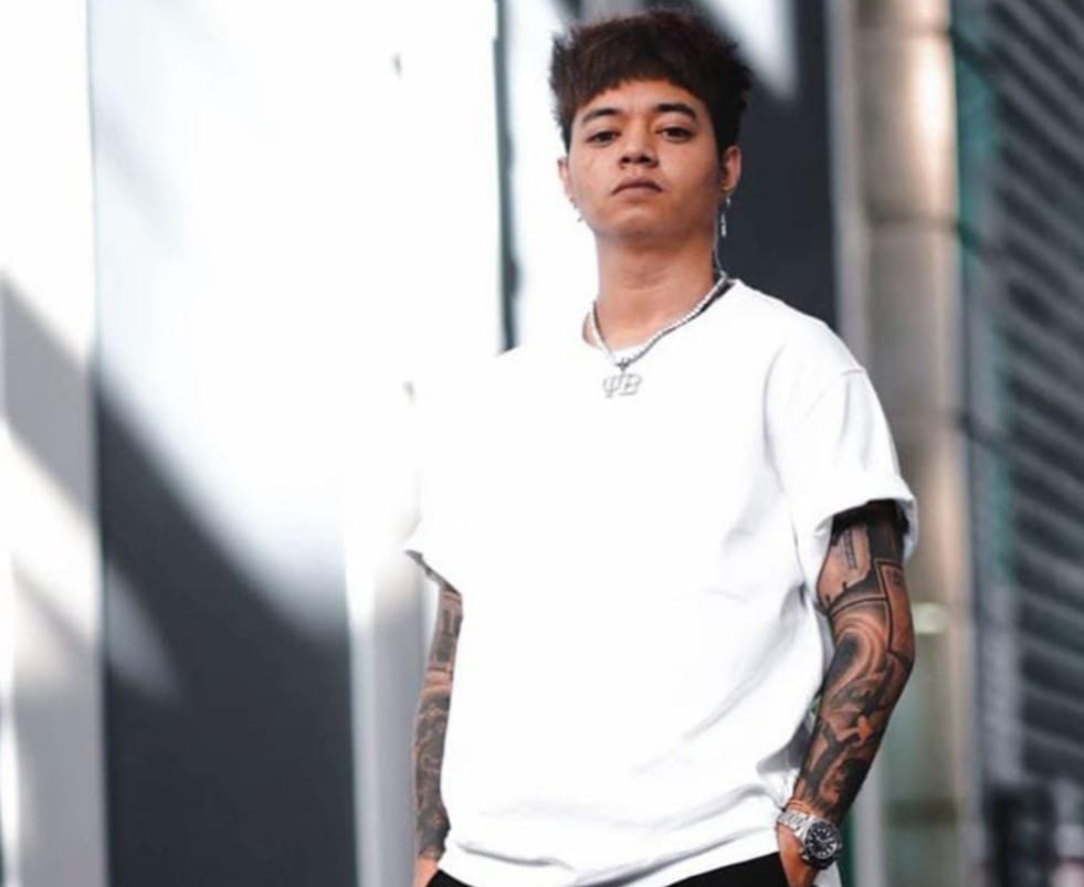 Viral, Reza Arap Beri Penghasilan dari YouTube Rp 50 Juta ke Guru Honorer di NTT, Netizen : Pemerintah ga Malu?