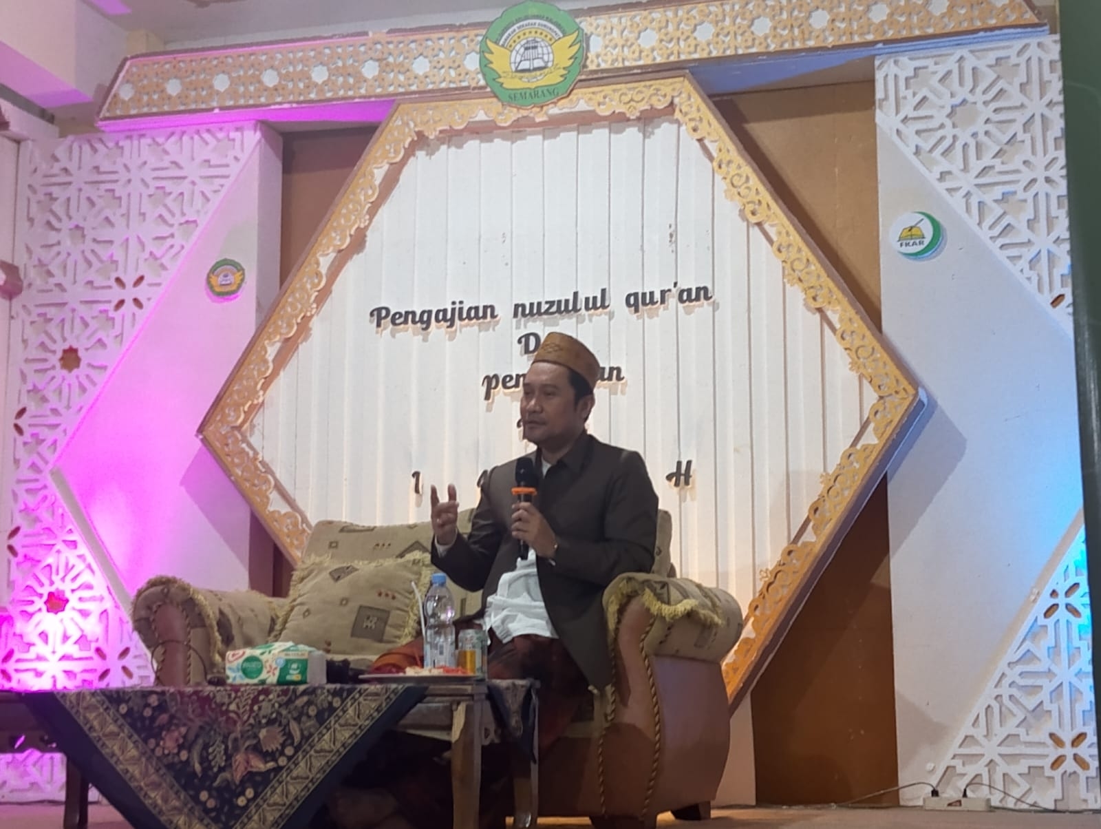 KH Iman Fadhilah, Tokoh Muda NU yang Ingatkan Bahaya Banyak Kometar di Medsos Tanpa Keahlian atau Keilmuan yang Kompeten