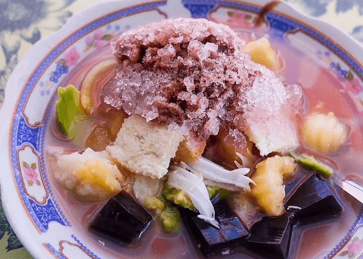 Pilihan Tempat Bukber: Ada 7 Warung Es Legendaris di Seantero Kota Semarang, Enak dan Seger