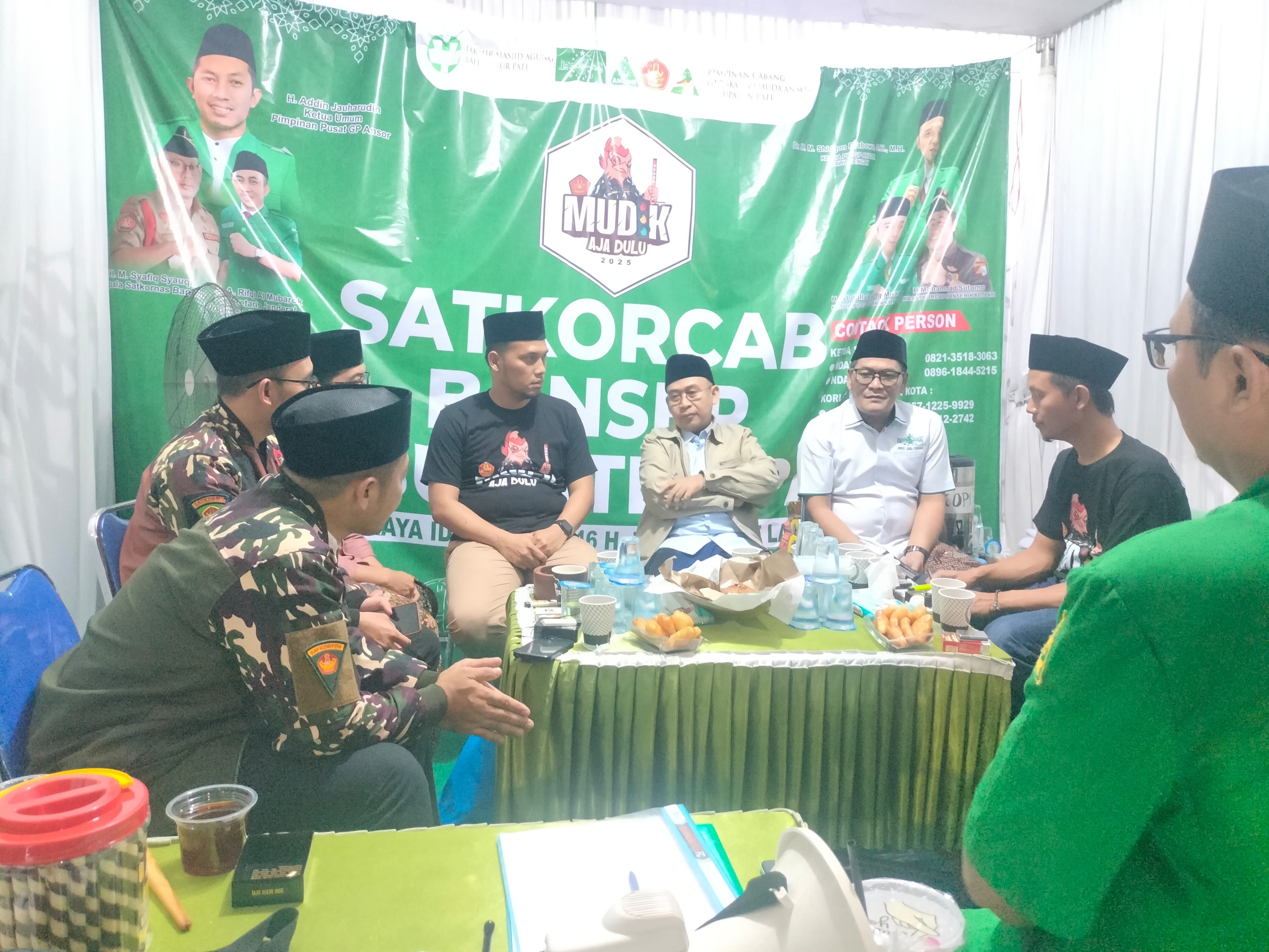 Ketua PWNU Jateng Gus Rozin Kunjungi Posko Mudik NU Di Pantura Jateng Timur