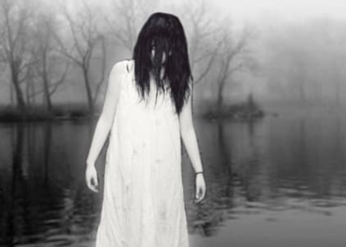 7 Hantu Paling Terkenal Sedunia! The White Lady, Bloody Mary, hingga Valak! Kisahnya Bikin Tidur Gak Nyenyak! Berani Baca?