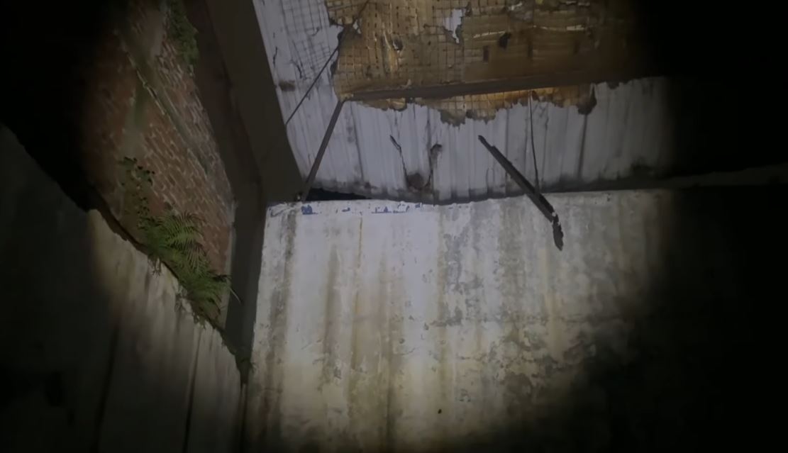 Gosip Horor dan Angker Pabrik Sepatu yang Sudah 20 Tahun Kosong! 2 Karyawan Tewas Misterius! Sosok Tentara Belanda Mengawasi?!