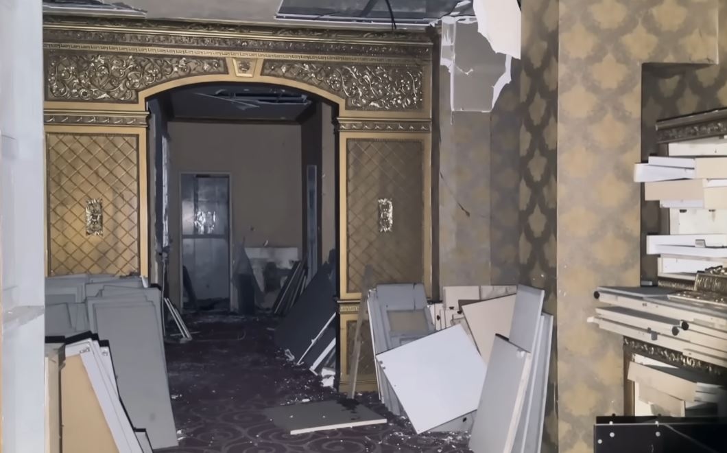 Gosip Horor dan Angker Bekas Rumah Koruptor Jakarta Jadi Sarang Hantu! Paspor Bertebaran, Pedagang Ketoprak yang Diganggu Nenek Bongkok!