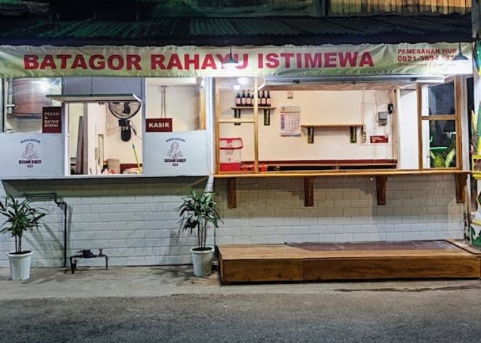 Batagor Viral Dekat Nol Km Jogja Cuma Seharga 12ribu Gak Nyangka! Ikan Tenggiri Asli, Bumbu Kacang Homemade Bikin Nagih!