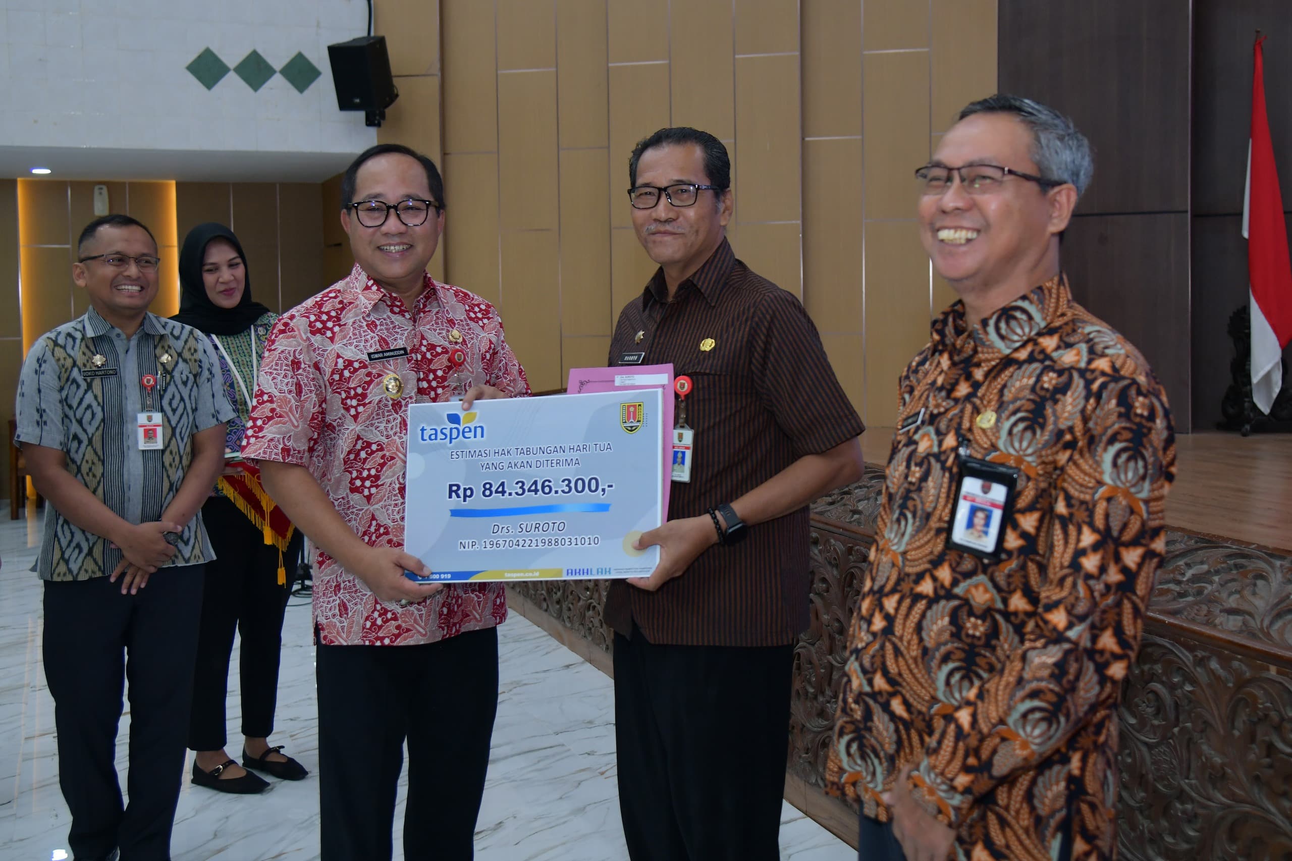 Purna Tugas, 101 PNS di Pemkot Semarang Terima SK Pensiun