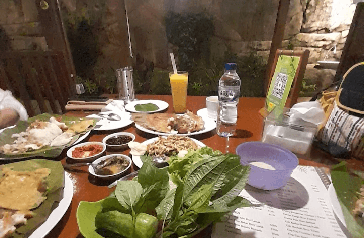 5 Rekomendasi Tempat Makan Enak di Kota Bogor yang Cocok Buat Santap Siang