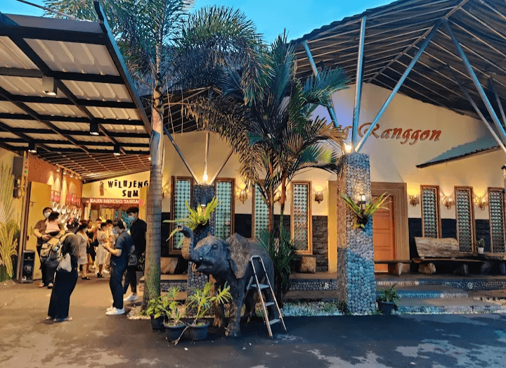 Jelajah Rasa Nusantara: 4 Tempat Makan di Kawasan Tasikmalaya yang Jangan Anda Lewatkan