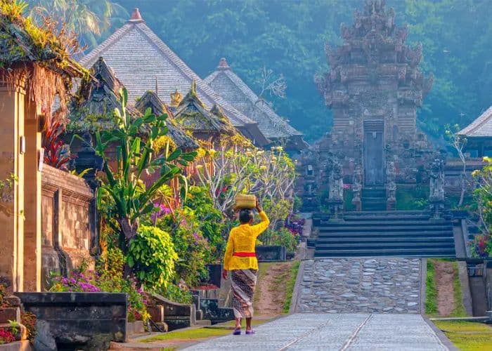 TERBONGKAR! 5 Desa Wisata Budaya nan Ajaib di Indonesia Ini Bikin Kamu Serasa di Dunia Lain! (Part 1)