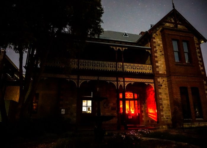 Jangan Kaget! Kebun Binatang Adelaide yang Terkenal Ini Ternyata Menyimpan Rahasia Mengerikan di Malam Hari!