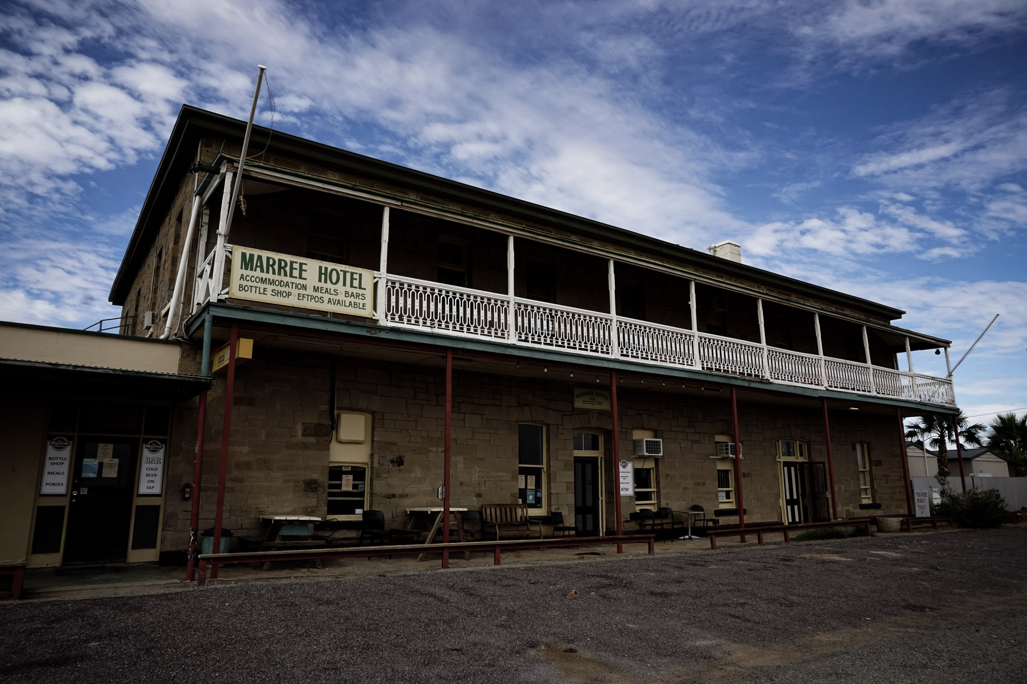 Bikin Bulu Kuduk Merinding! Marree Hotel, Penginapan Paling Tua di Pedalaman Australia Ini Punya Rahasia Kelam: Benarkah Dihantui?
