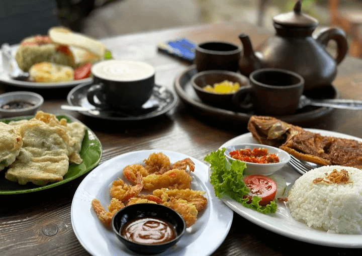 Lagi Gabut di Rumah Aja? Yuk Cobain Nongkrong di 3 Rekomendasi Cafe Lokal yang ada di Kabupaten Karanganyar Berikut Ini