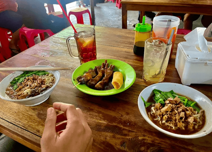 Cek 5 Destinasi Kuliner Warung Mie Ayam yang Mantap Banget di Daerah Kota Tegal, Wajib Mampir!