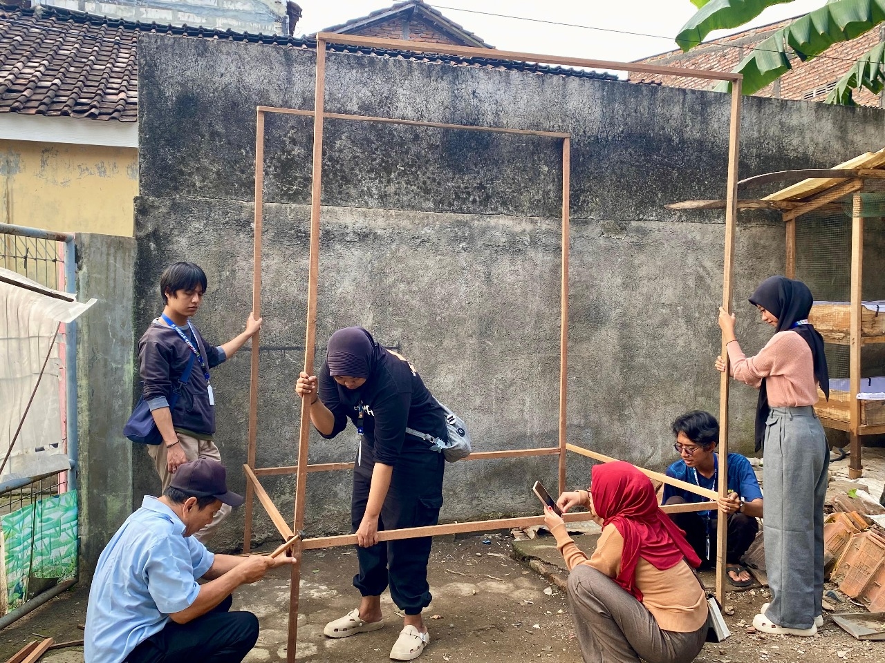 Program Budi Daya Maggot di Kelurahan Gemah Siap Dorong Ekonomi Mandiri