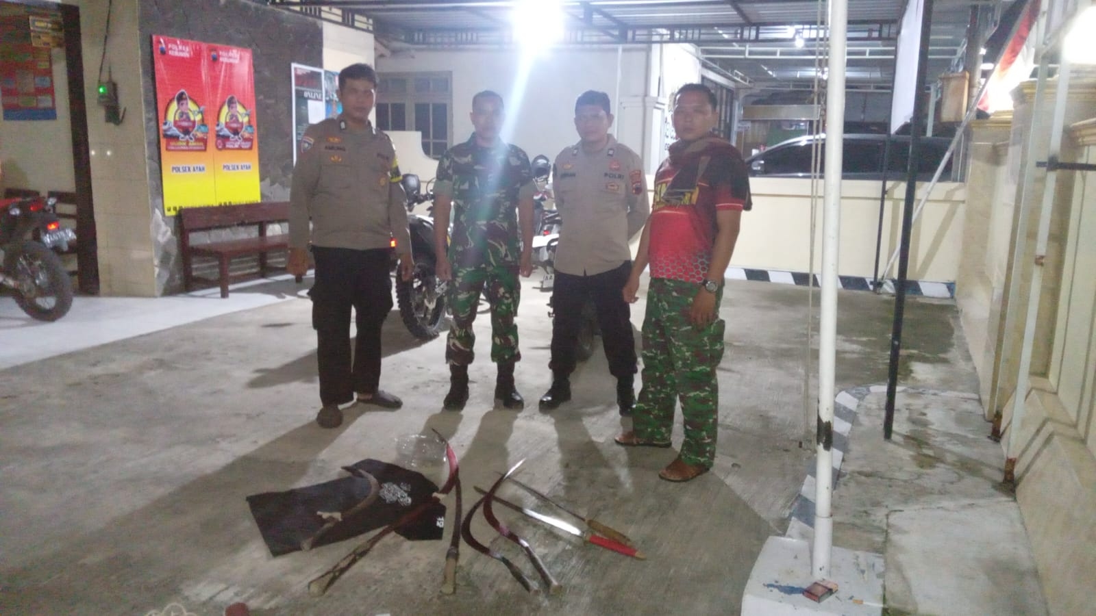 Polres Kebumen Amankan 13 Remaja dan 7 Sajam Diduga Akan Digunakan Tawuran