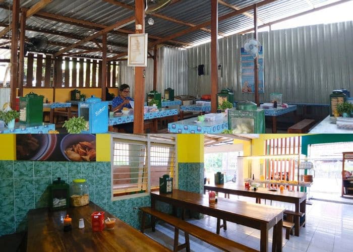 Bikin Ngiler! 6 Tempat Makan Soto Enak di Jogja Ini Buka Pagi, Dijamin Bikin Sarapanmu Istimewa!