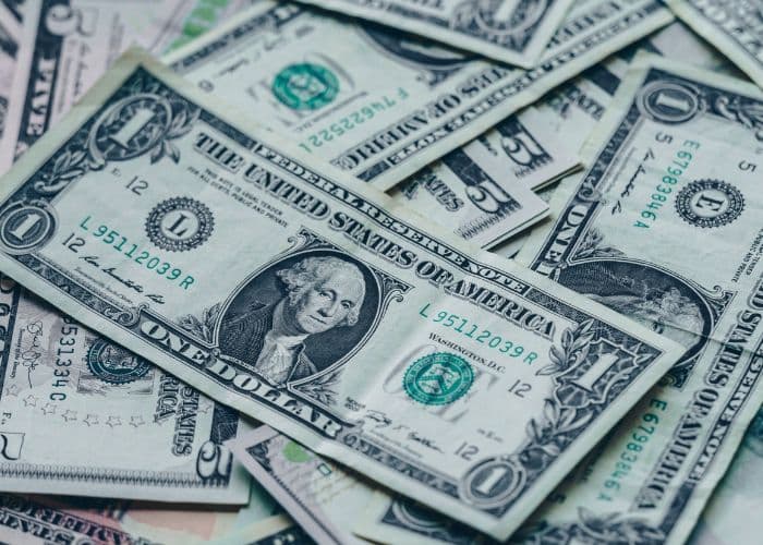 Rupiah Wajib Waspada! Dollar Menguat, Ancaman Resesi Global Semakin Nyata!