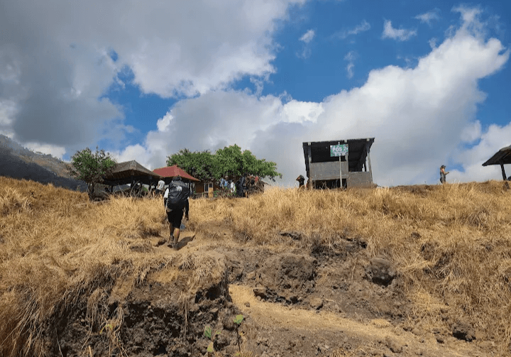 Liburan 17 Agustus Mau Muncak? Cek 6 Gunung yang Membuka Jalur Pendakian di Hari Kemerdekaan RI