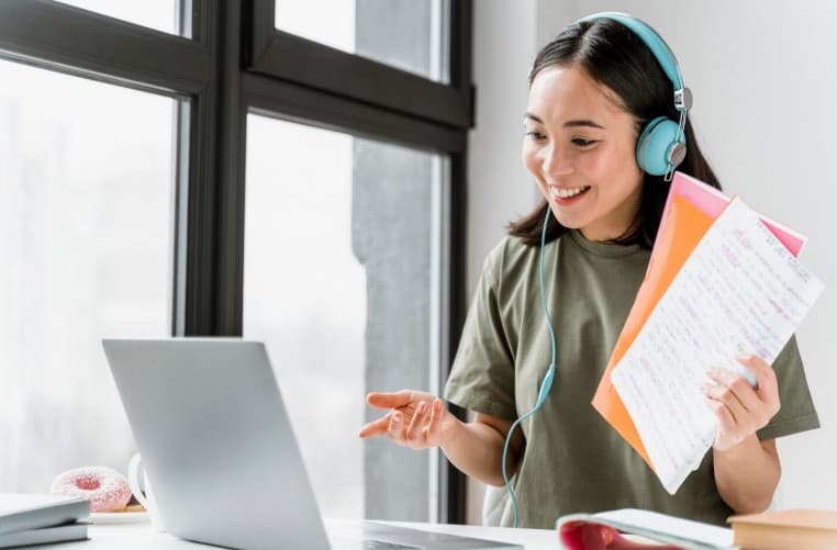 Anti-Gagap! Ini 7 Jurus Ampuh Bikin Kamu Jago Ngomong Bahasa Inggris dengan Cepat dan Seru!