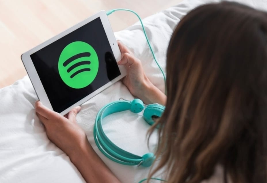 Spotify Rilis Fitur Rahasia Baru! Sekarang Kamu Bisa Chat Sambil Kirim Lagu, Nggak Perlu Pindah Aplikasi Lagi!