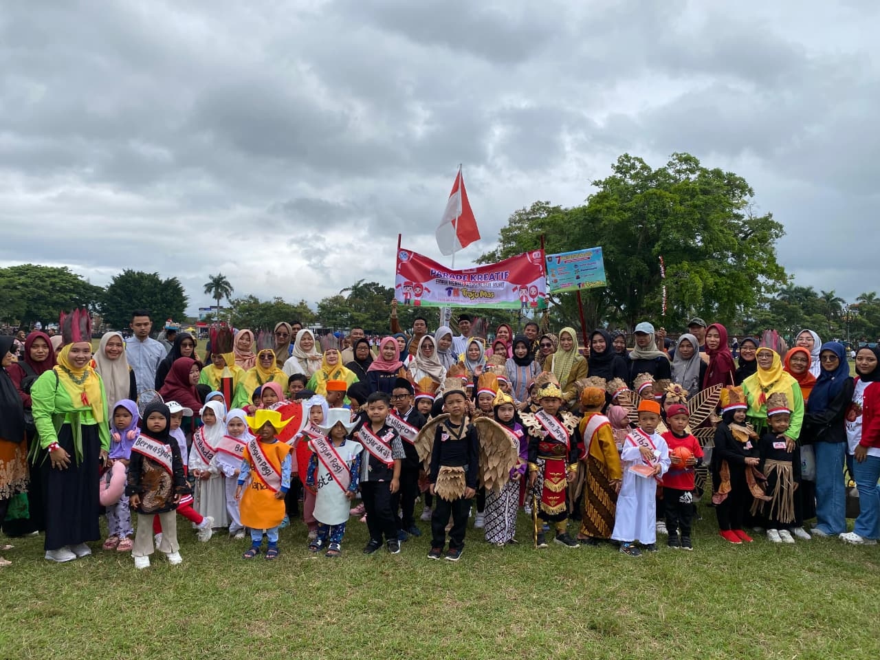 Meriahkan HUT Ke-80 RI di Purworejo, TK Traju Mas Semarakkan Karnaval Parade Kreatif Bertema Sejarah Lokal