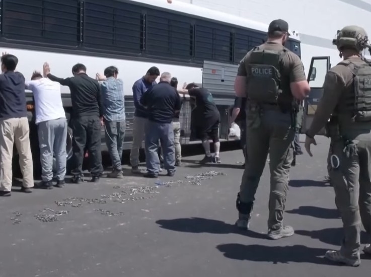 Bikin Heboh! Operasi Imigrasi di Pabrik Hyundai AS, Ternyata Ada WNI yang Terjaring!