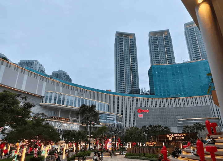Deretan 5 Mall di Jakarta yang Punya Area Outdoor yang Keren Banget