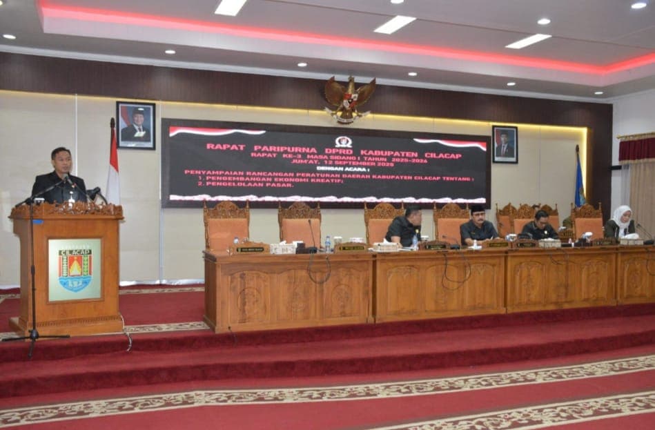 Menata Perdagangan Daerah, DPRD Cilacap Bahas Raperda Ekonomi Kreatif dan Pengelolaan Pasar