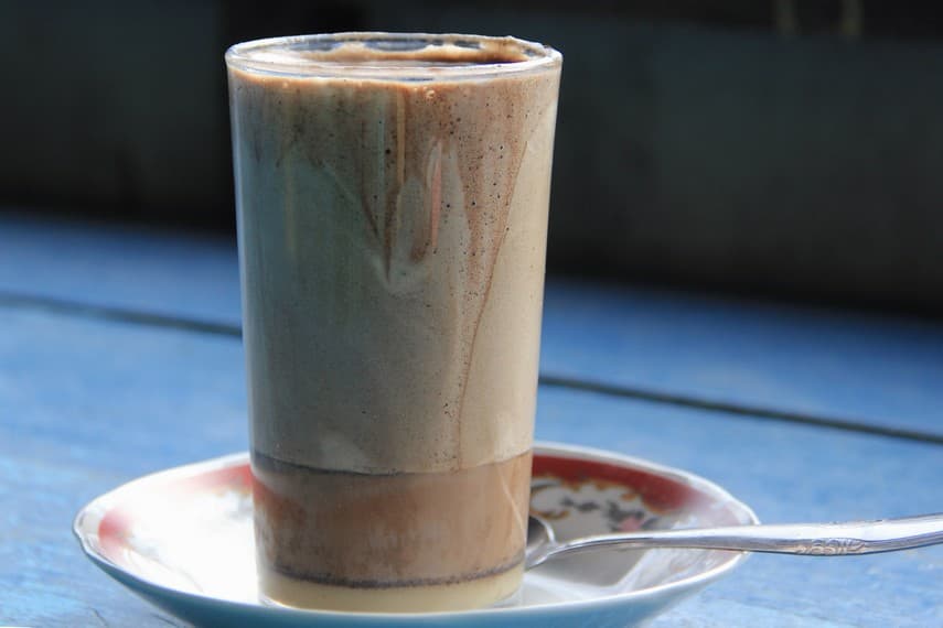 Bukan Cuma Dikenal dengan Kuliner Rendang Saja! Kopi Talua, Minuman Ajaib dari Ranah Minang yang Bikin Cowok Kuat!