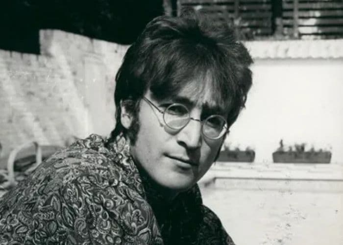 Kisah Sang Legenda! Detik-Detik Terakhir John Lennon: Dari Kalimat Kontroversial Hingga Peluru yang Mengakhiri Hidupnya!