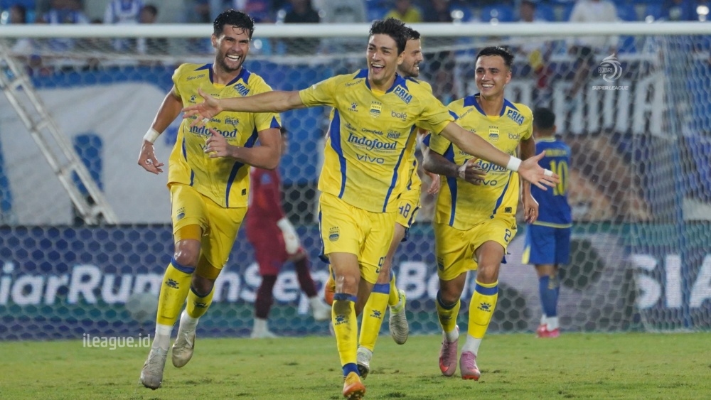 Ekspresi Membara Federico Barba! Bek Italia Jadi Penentu Kemenangan Persib atas Arema di Kanjuruhan