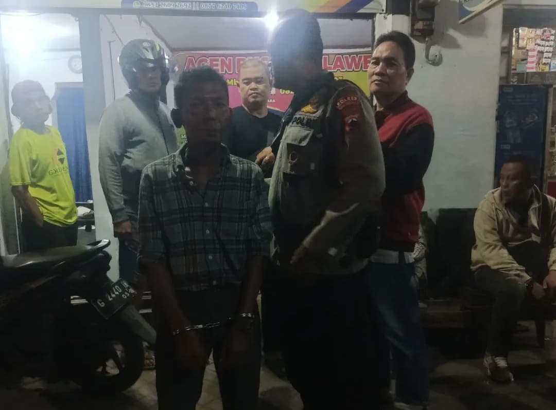 Viral, Pria Paruh Baya Bawa Sajam Ancam Pengamen di Ponolawean Pekalongan