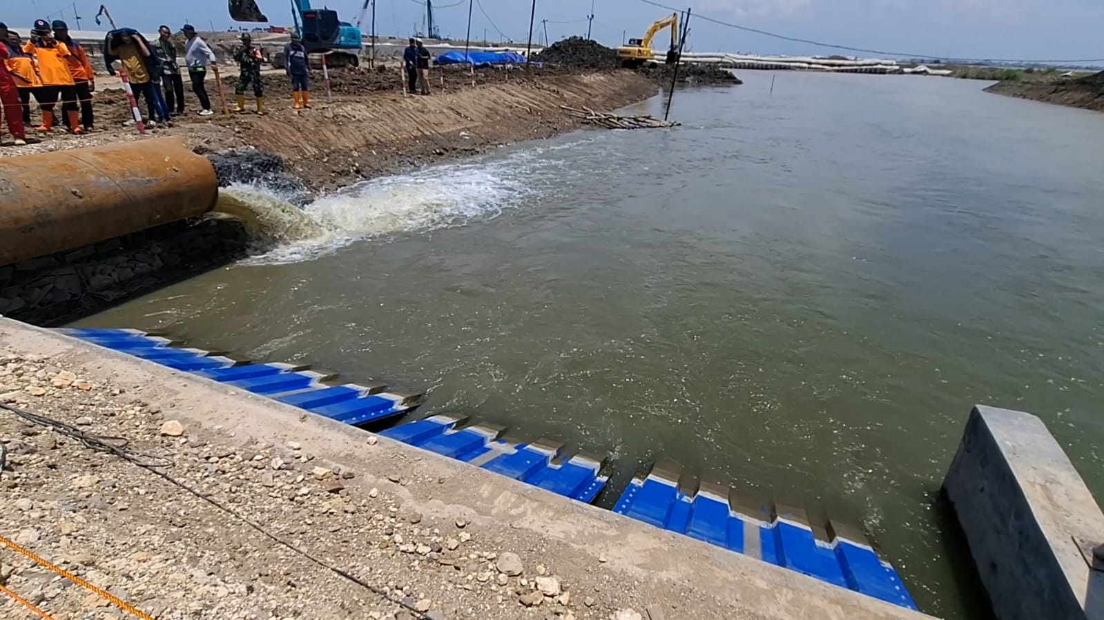 Pemkot Semarang Perkuat Mitigasi Banjir Lewat Penguatan Sodetan Unissula dan Sistem Peringatan Dini