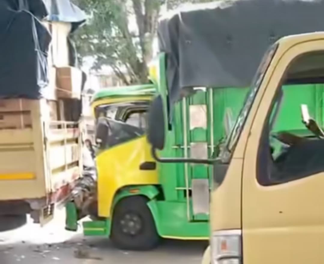 Insiden Tabrakan Beruntun di Jalur Purwodadi-Solo Akibat Granmax Putar Arah