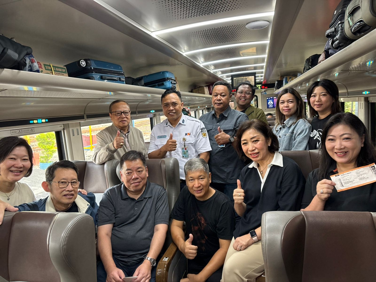 Lakukan Perjalanan Jakarta-Semarang Pulang Pergi Menggunakan KA, Uskup Agung Jakarta Apresiasi Layanan KAI