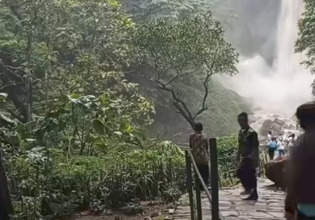Kronologi Wisatawan Wanita Tewas Akibat Tersapu Arus Air di Grojogan Sewu Karanganyar