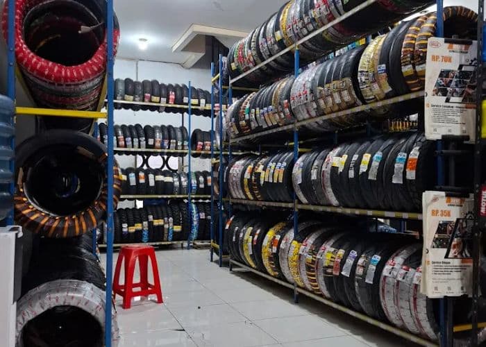 Anti Kempis di Jalanan! 6 Toko Ban Motor Semarang Paling Komplet dan Murah