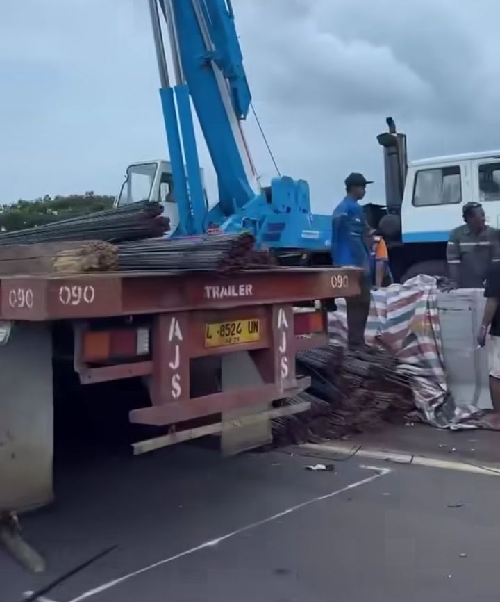 Kecelakaan Maut Truk Tronton di Tol Semarang–Batang, Supir dan Jasa Marga Beda Pendapat