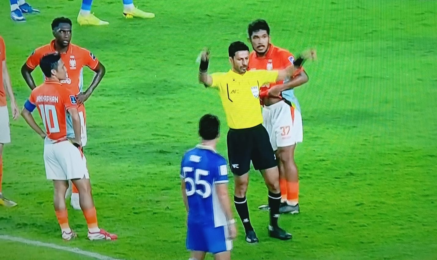 Bobotoh Invasi Lapangan, Persib Terancam Denda Miliaran Rupiah: Kasusnya Mirip Timnas Futsal Indonesia