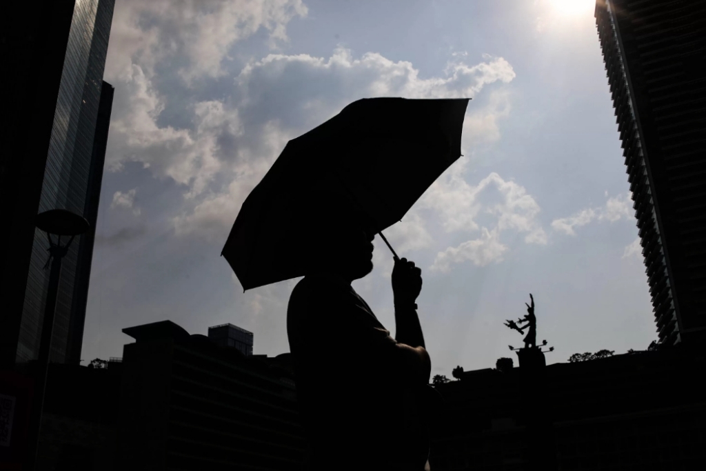 Prakiraan Cuaca Jawa Tengah 17-18 Maret 2026: Hujan Ringan Masih Mendominasi, Warga Diimbau Waspada